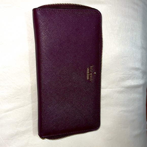 Kate Spade Wallet - Picture 6 of 6